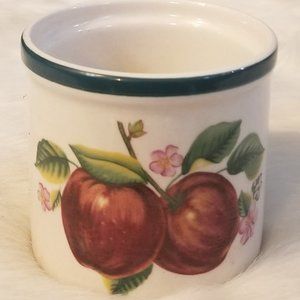 China Pearl Apples Casuals Pot